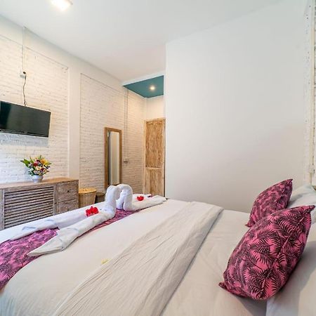 Euforia Guest House Canggu Екстериор снимка