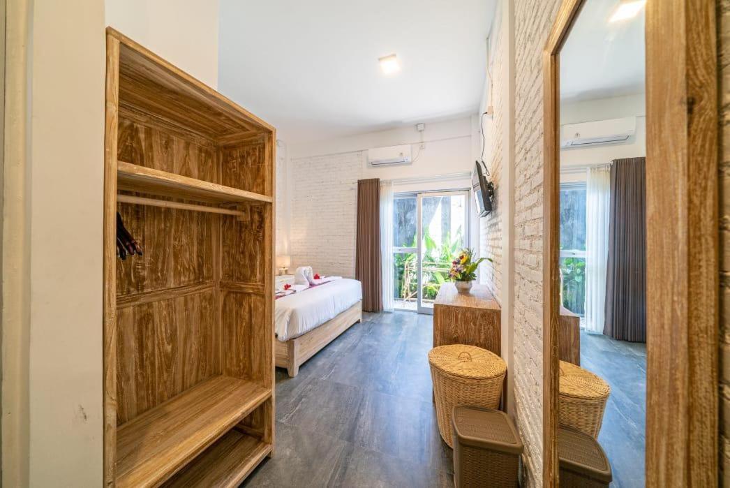 Euforia Guest House Canggu Екстериор снимка