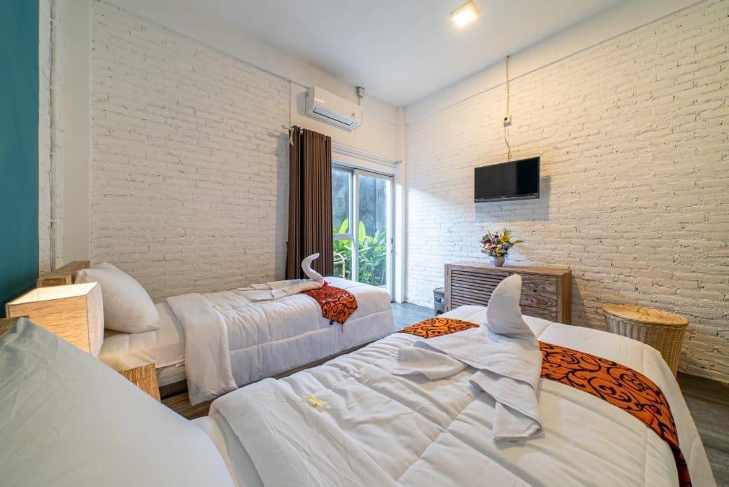 Euforia Guest House Canggu Екстериор снимка