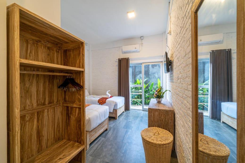 Euforia Guest House Canggu Екстериор снимка